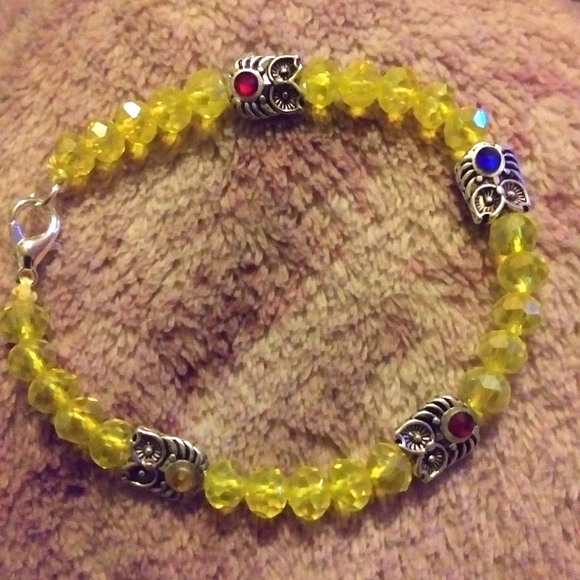 Owl crystal bead charm bracelet